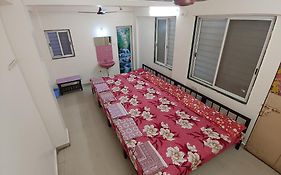 Ambai Guest House